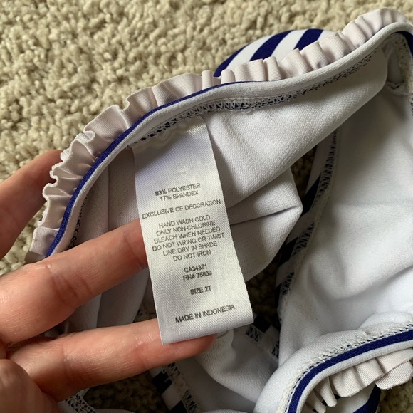 Two piece swim 😍 - Picture 3 of 5